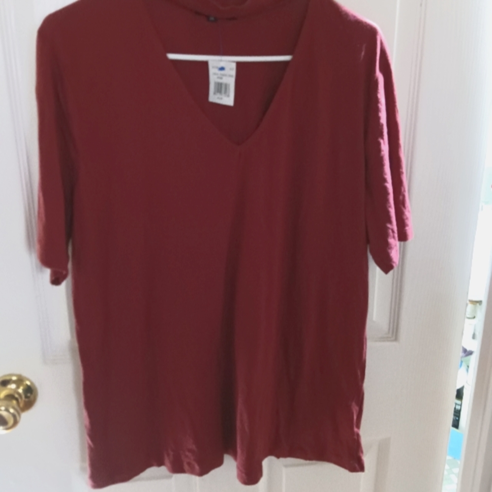 V-neck woman t-shirts